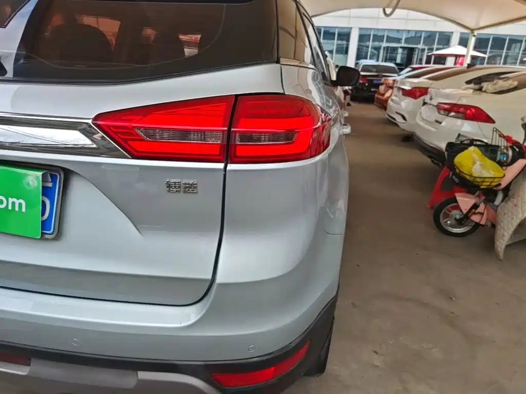 Geely Boyue — миниатюра 8