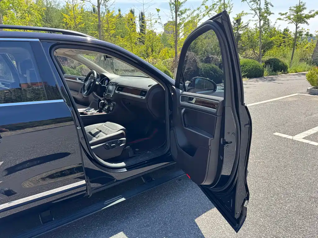 Volkswagen Touareg — миниатюра 10