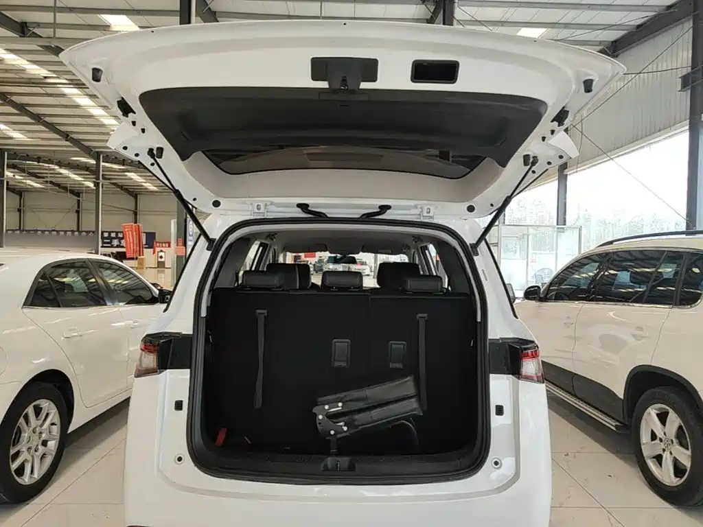 Wuling Jiachen — миниатюра 19