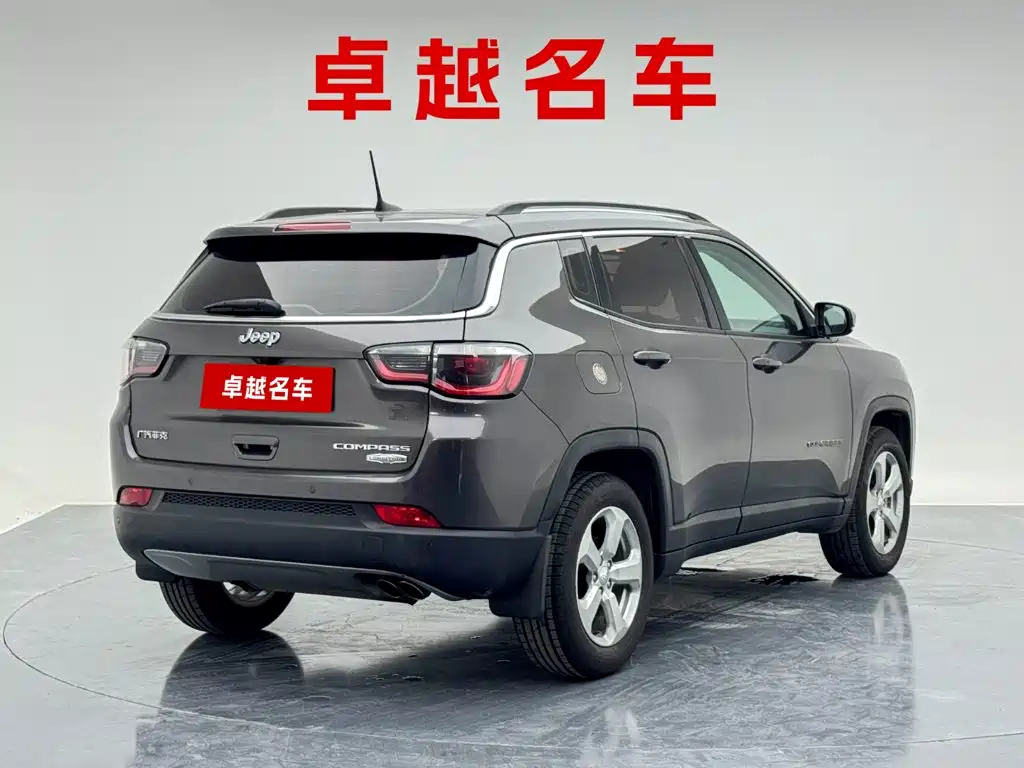 Jeep Compass — миниатюра 2