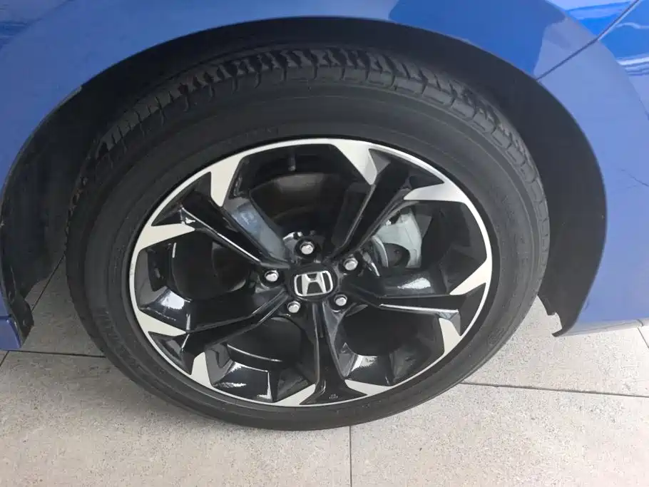 Honda Civic — миниатюра 6