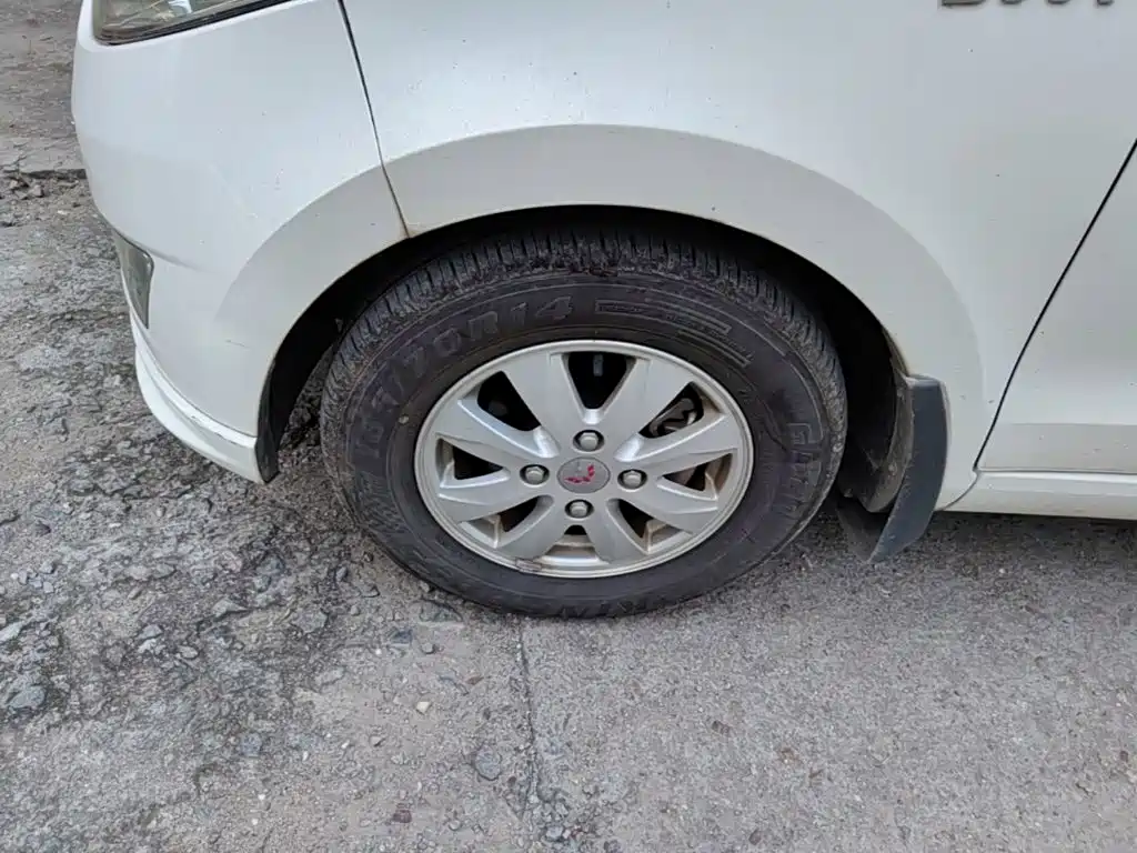 Wuling Hongguang — миниатюра 23