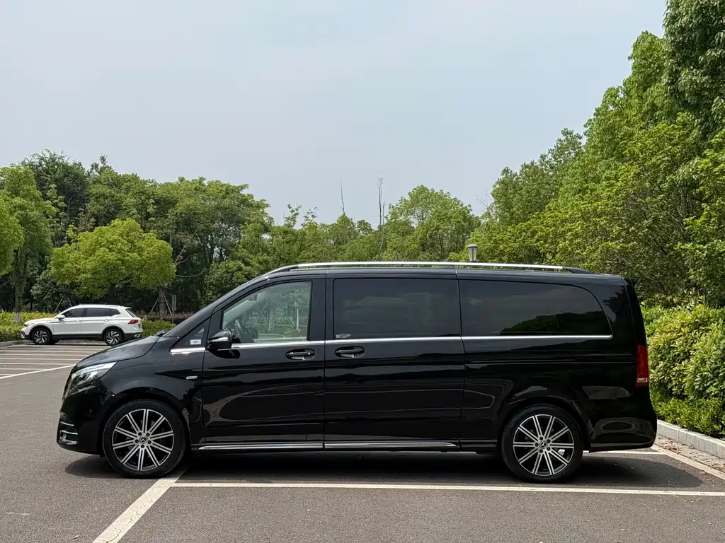 Mercedes-Benz V-Class V 2021 V 260 L Luxury
