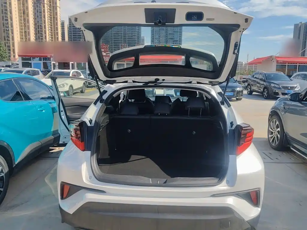 Toyota C-HR — миниатюра 19