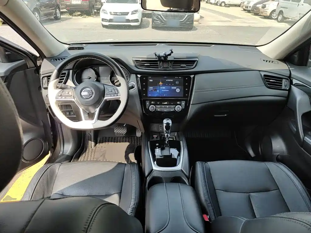 Nissan X-Trail — миниатюра 10