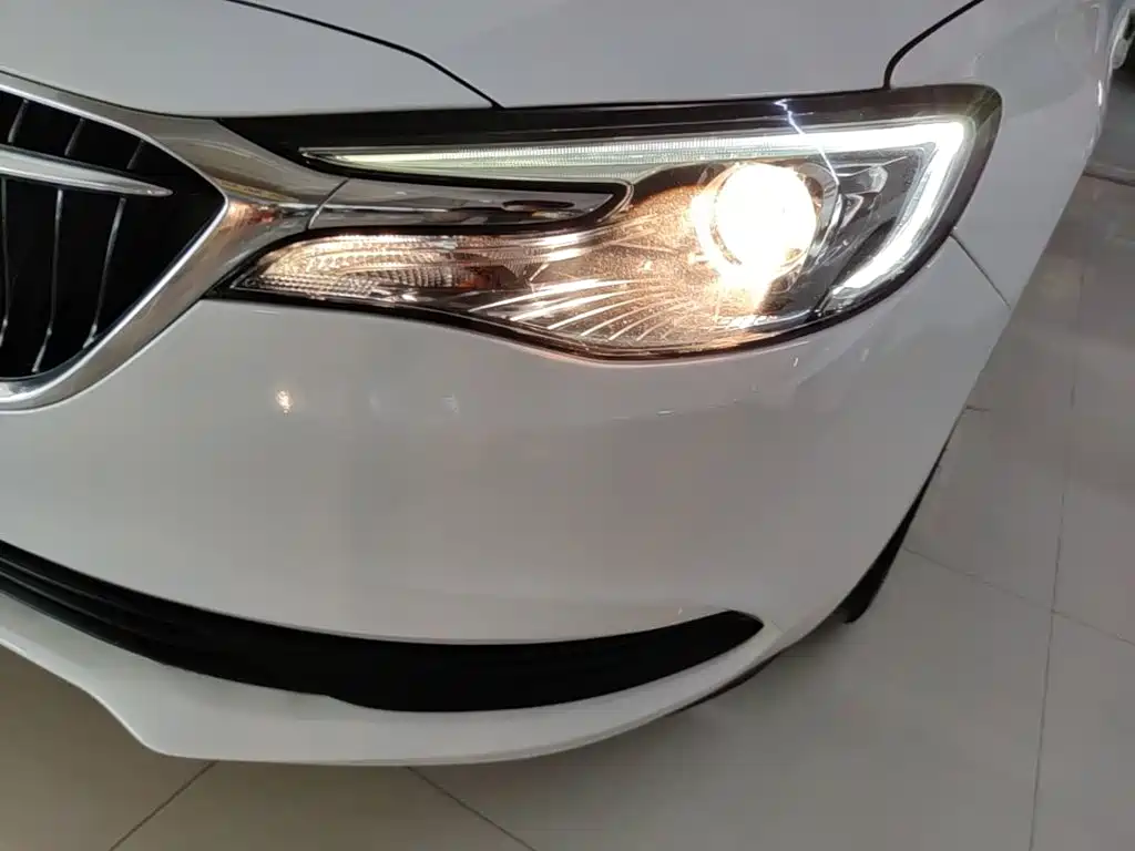 Buick Excelle — миниатюра 24