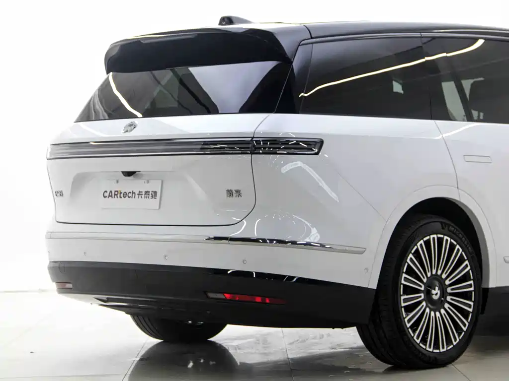 NIO ES8 2026 мест Executive Luxury