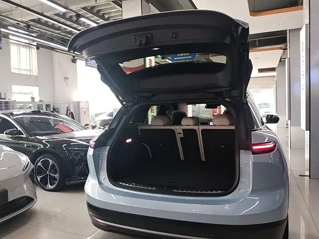 NIO ES6 — миниатюра 19