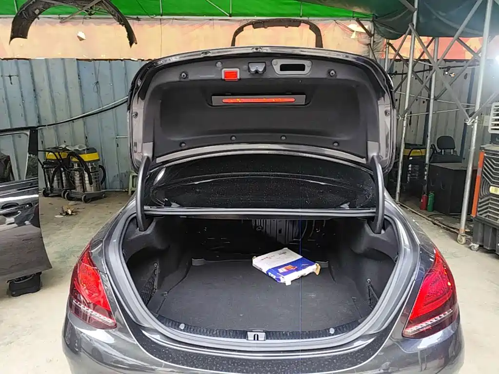 Mercedes-Benz C-Class — миниатюра 19