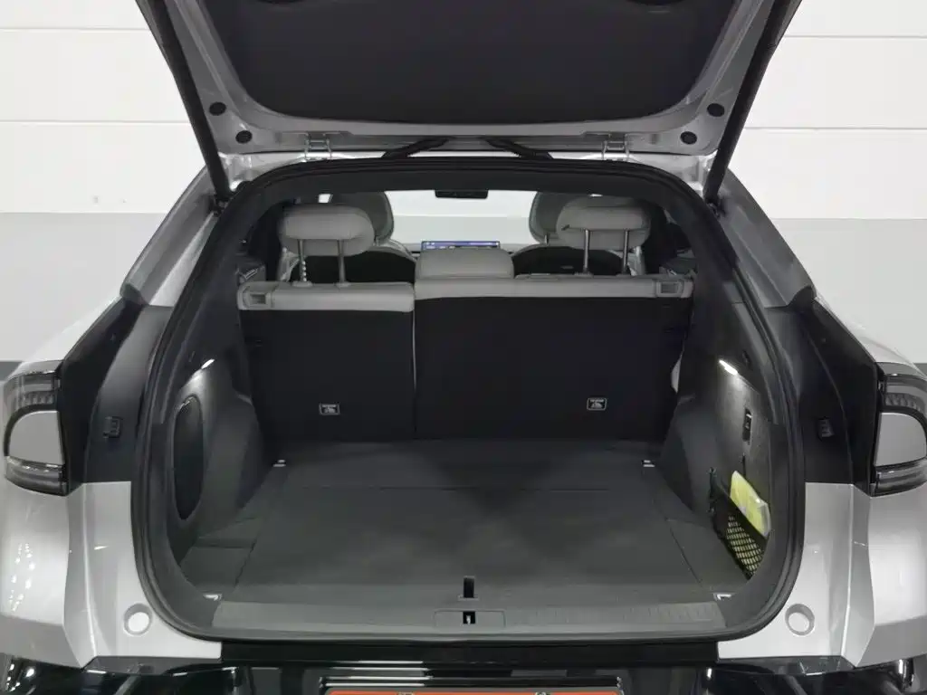 XPeng G7 — миниатюра 16
