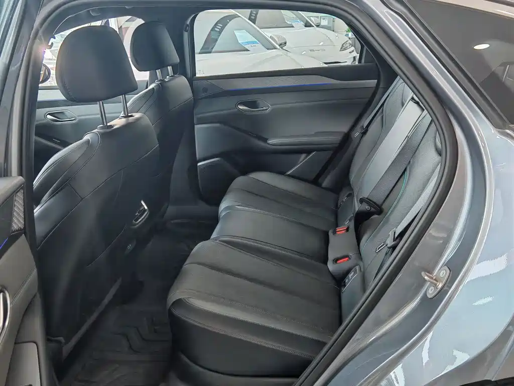 BYD Qin L — миниатюра 5