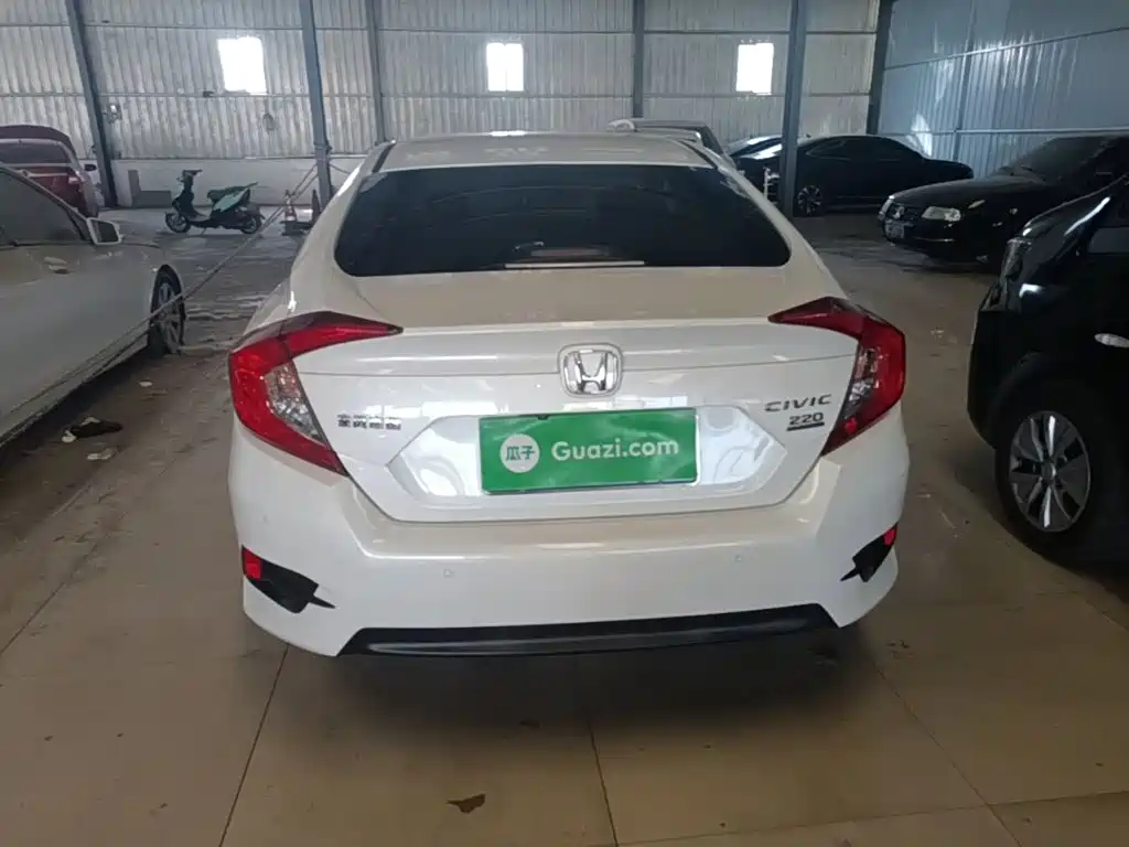 Honda Civic — миниатюра 6