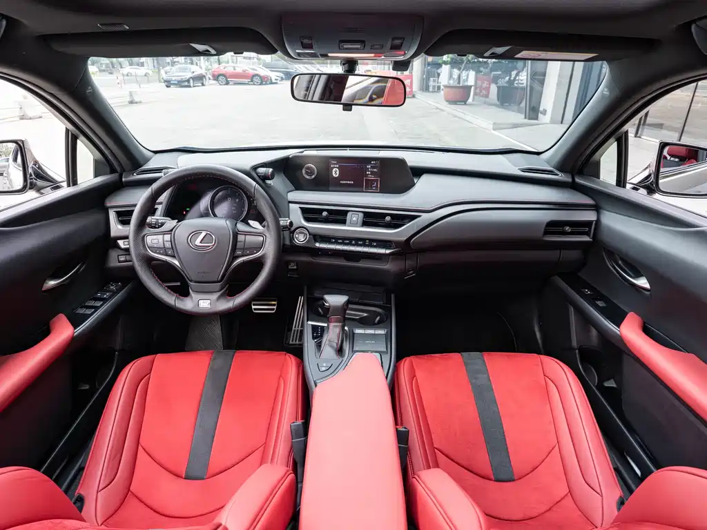 Lexus UX — миниатюра 13