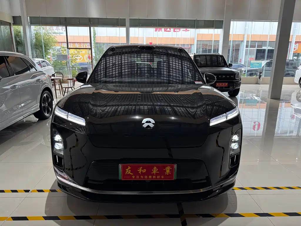 NIO ES8 — миниатюра 2