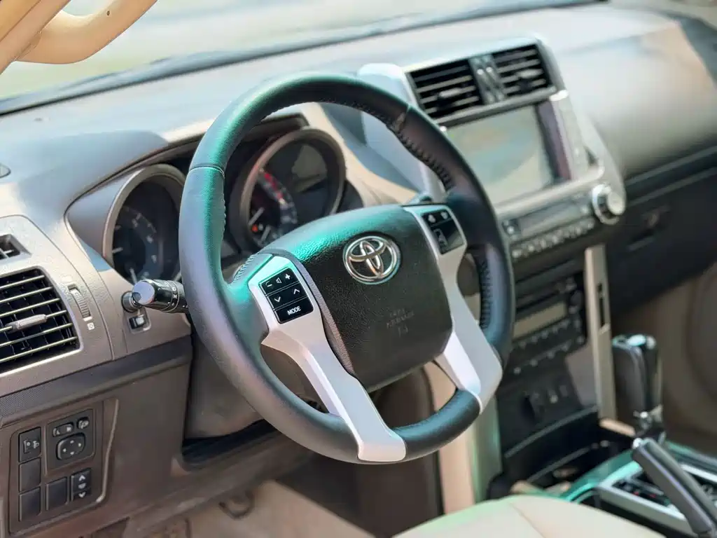 Toyota Prado — миниатюра 8