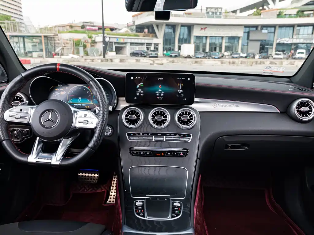 Mercedes-Benz GLC AMG — миниатюра 6