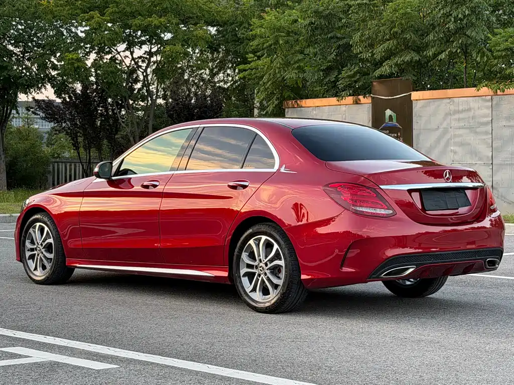 Mercedes-Benz C-Class — миниатюра 3