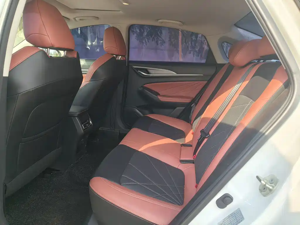 Changan Eado — миниатюра 10