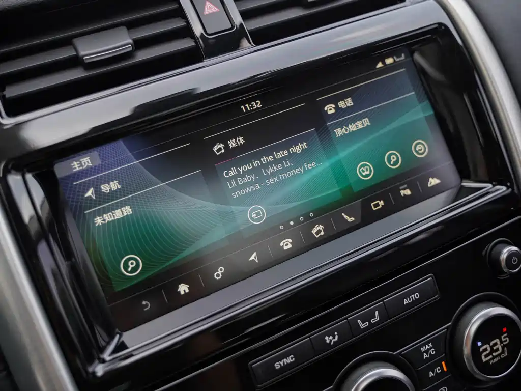 Land Rover Discovery — миниатюра 16