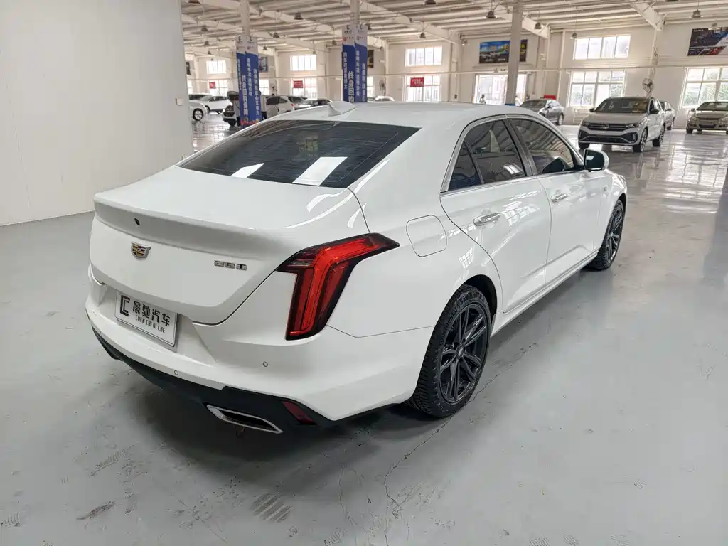 Cadillac CT4 — миниатюра 4