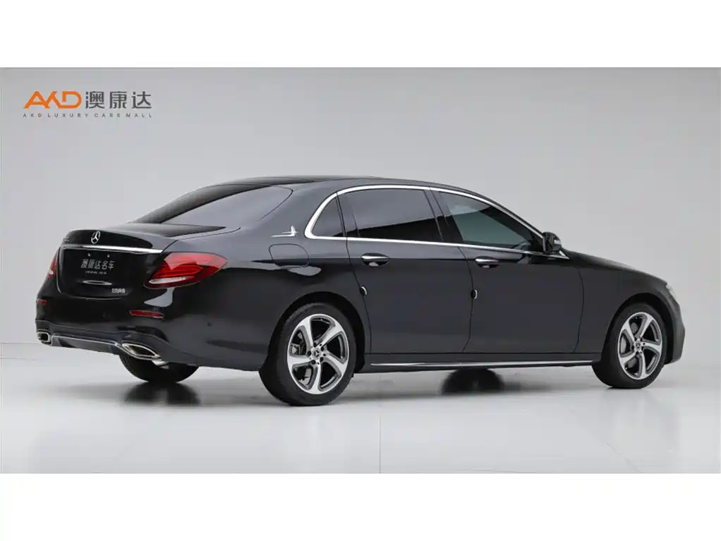 Mercedes-Benz E-Class — миниатюра 3