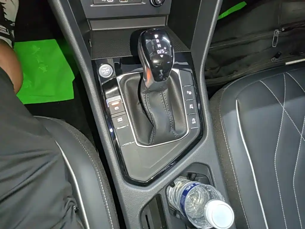 Volkswagen Tiguan L — миниатюра 14