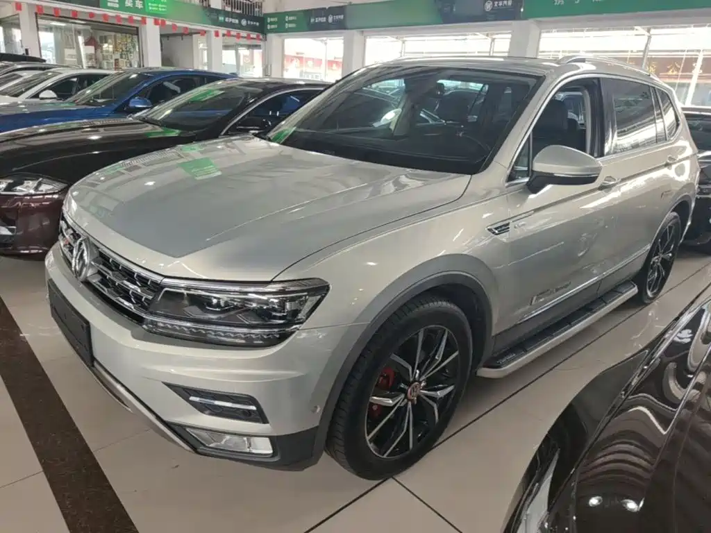 Volkswagen Tiguan L — миниатюра 2