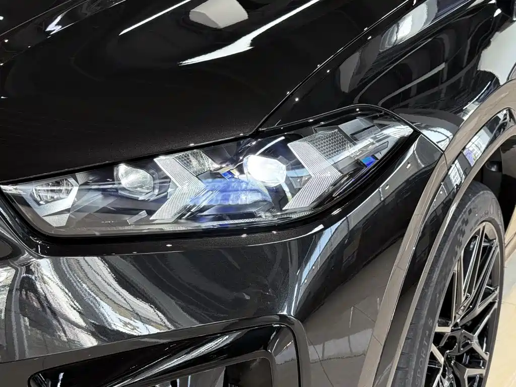 BMW X6 M — миниатюра 11
