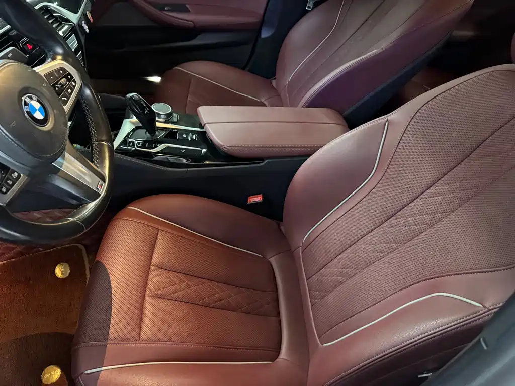 BMW 5 Series — миниатюра 12