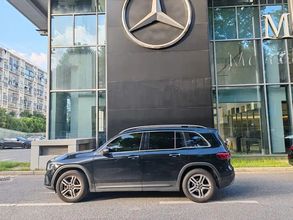 Mercedes-Benz GLB — миниатюра 6