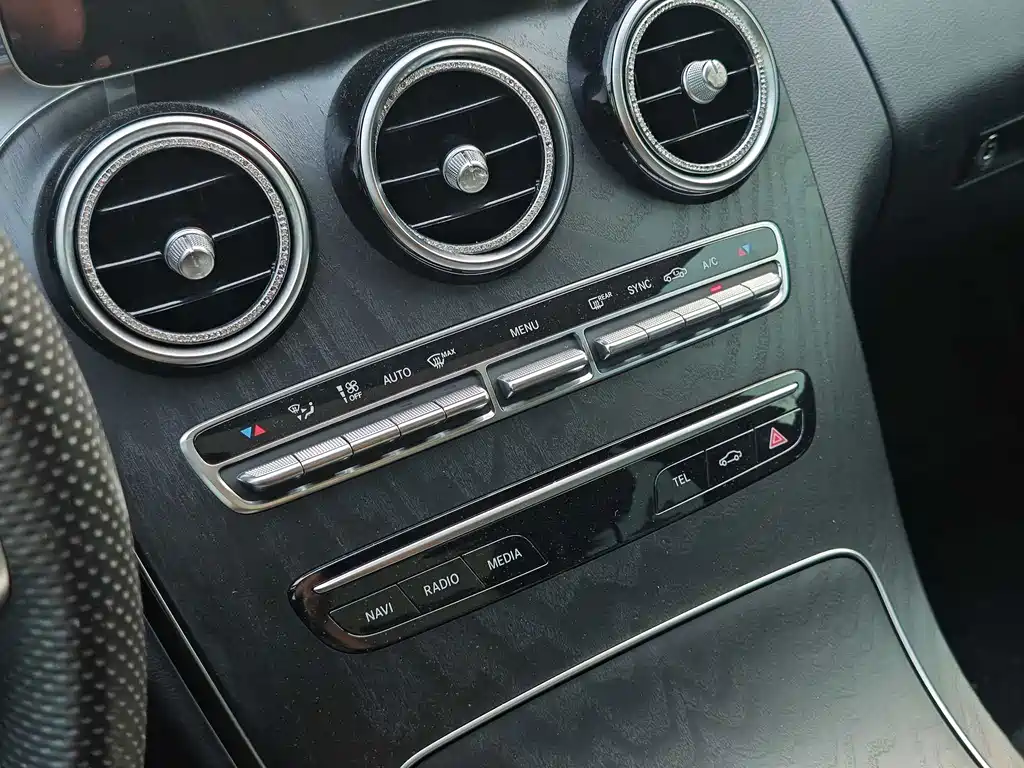Mercedes-Benz C-Class — миниатюра 11
