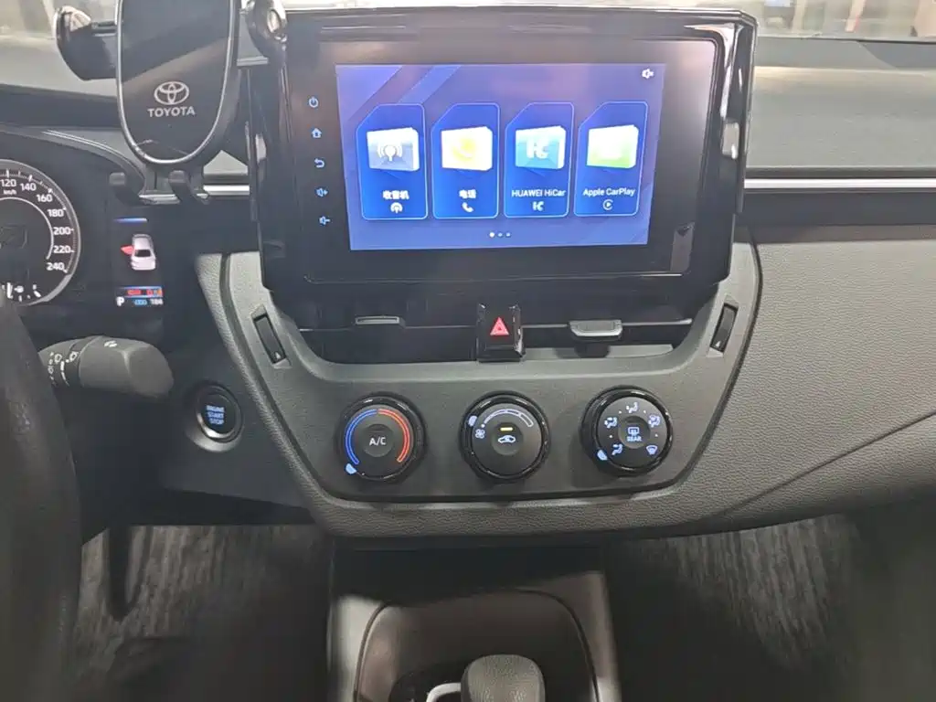 Toyota Corolla — миниатюра 13
