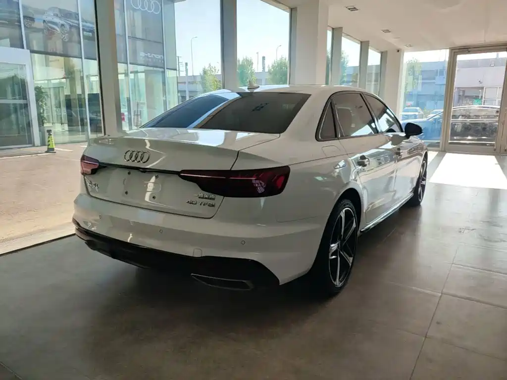 Audi A4L — миниатюра 7