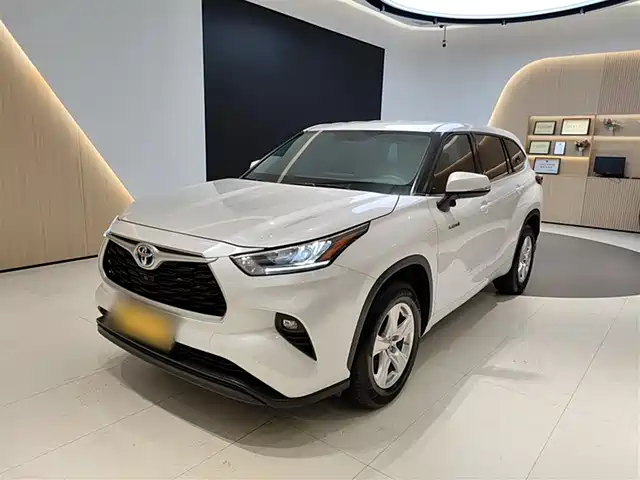 TOYOTA HIGHLANDER 2024