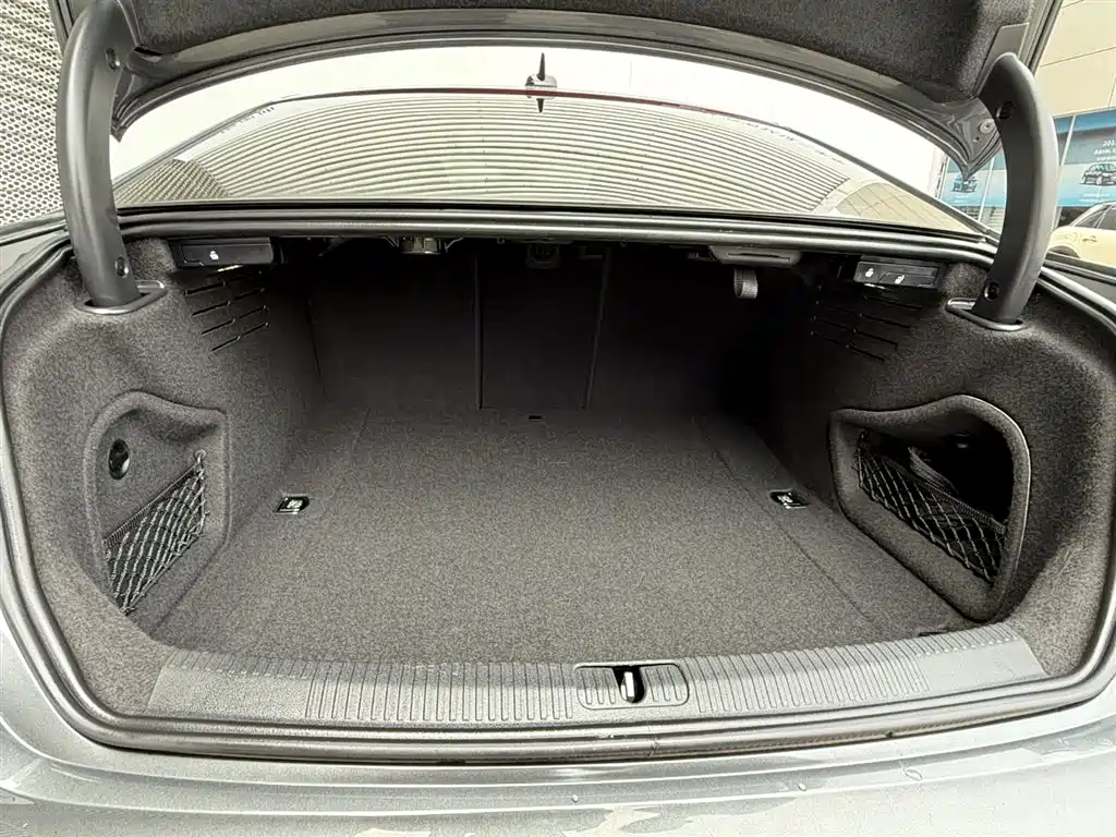 Audi A5 (Import) — миниатюра 17