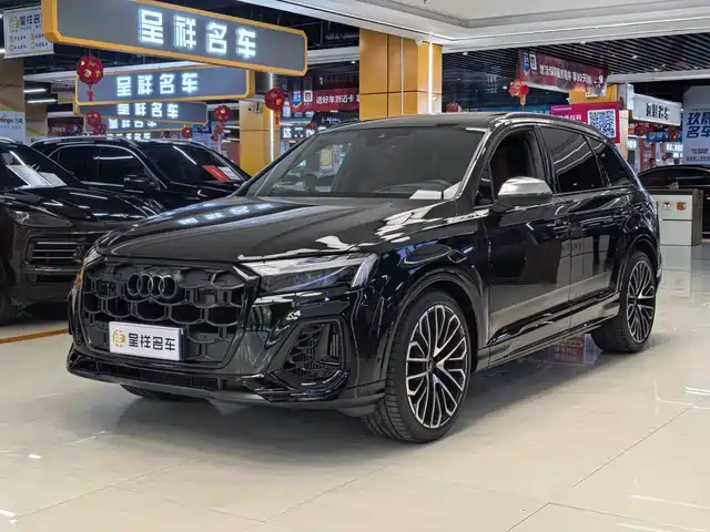 AUDI  SQ7 2025