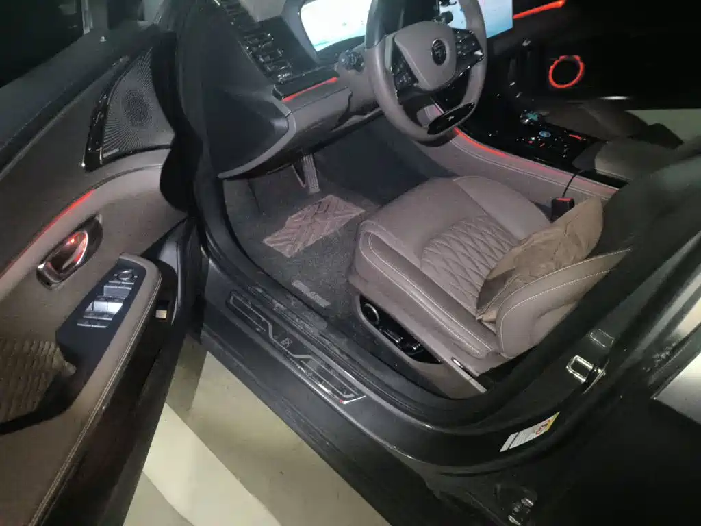 BYD Han — миниатюра 17