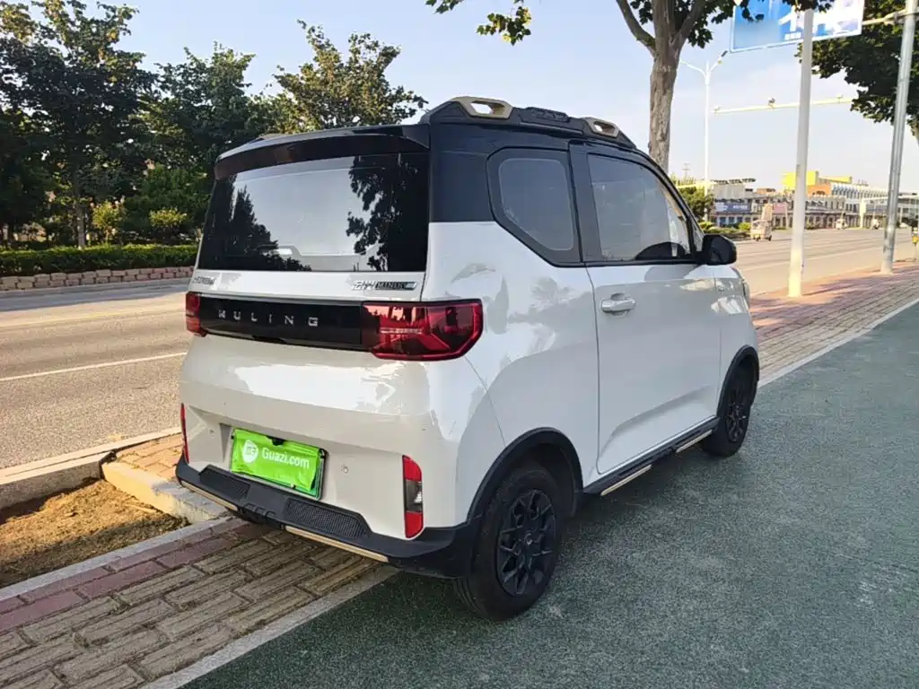 Wuling MINIEV — миниатюра 7