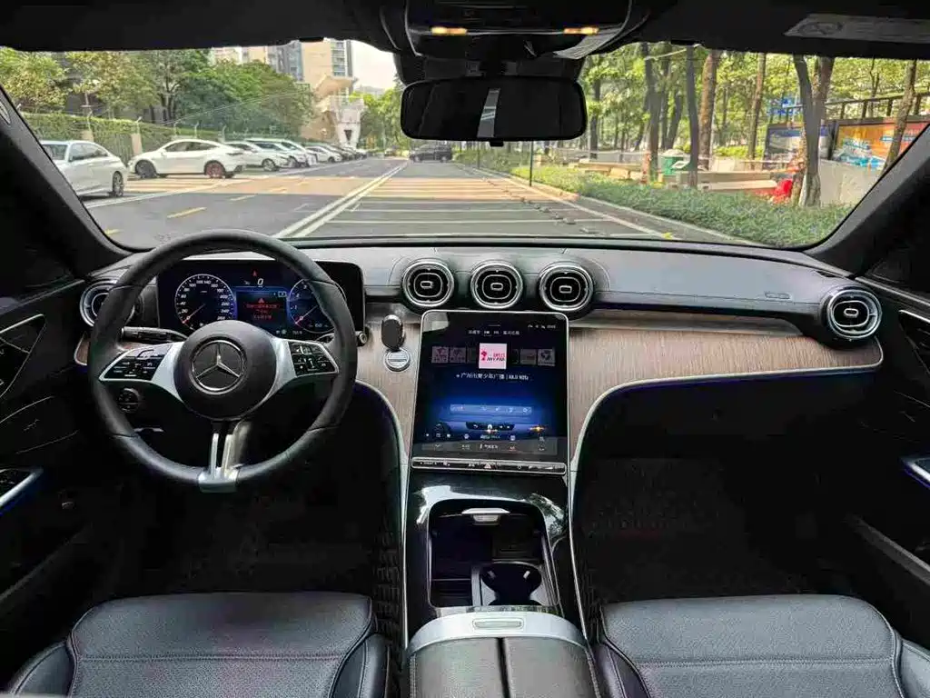 Mercedes-Benz C-Class — миниатюра 7