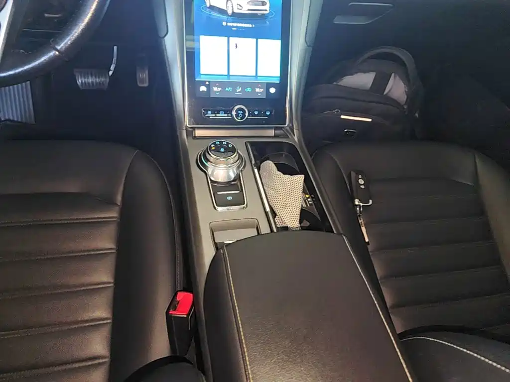 Ford Mondeo — миниатюра 14