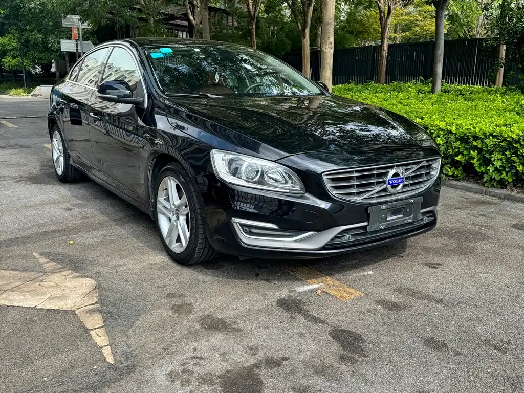 Volvo S60 — миниатюра 3