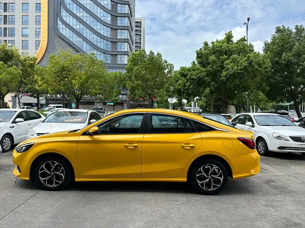 MG MG5 — миниатюра 19