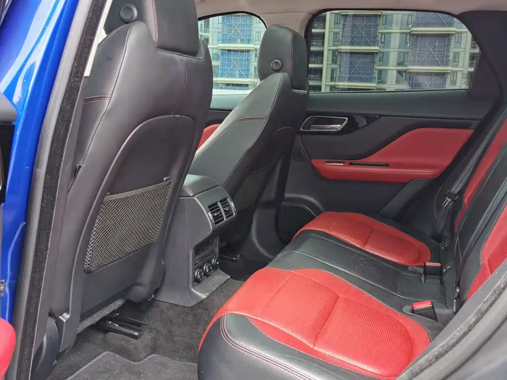 Jaguar F-PACE 2.0T 4WD Urban Premium Edition, фото 9