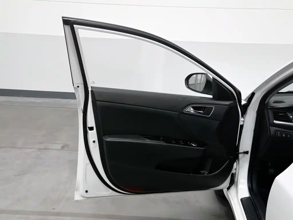 Hyundai Mistra — миниатюра 8