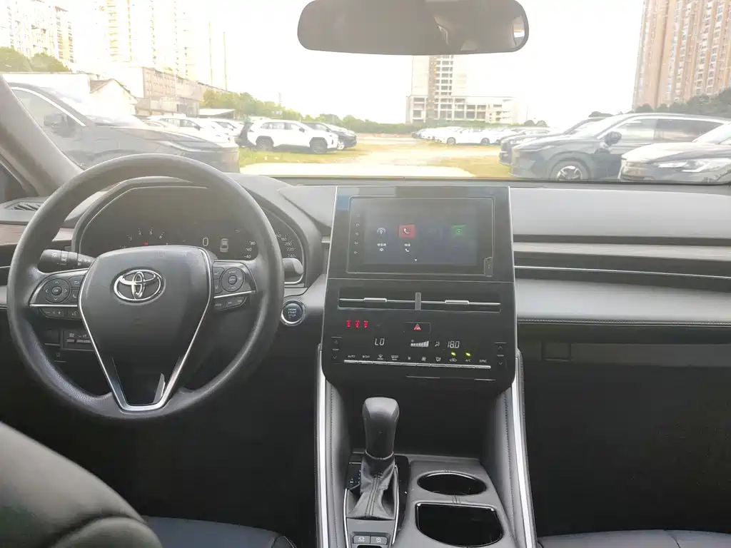 Toyota Avalon — миниатюра 5