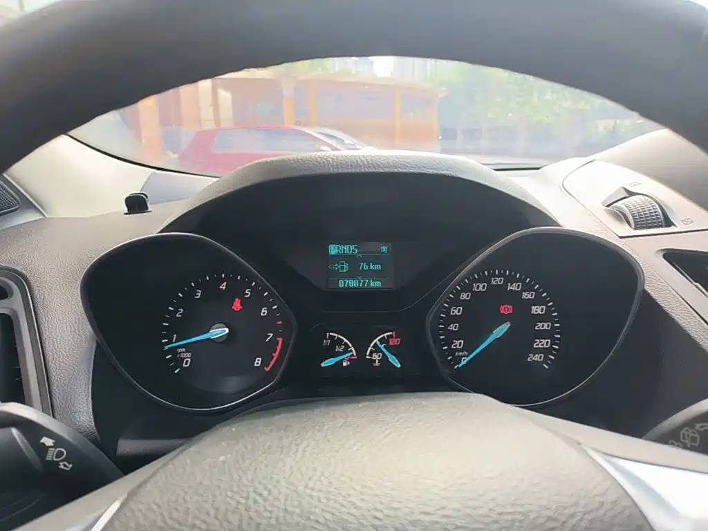 Ford Kuga — миниатюра 12