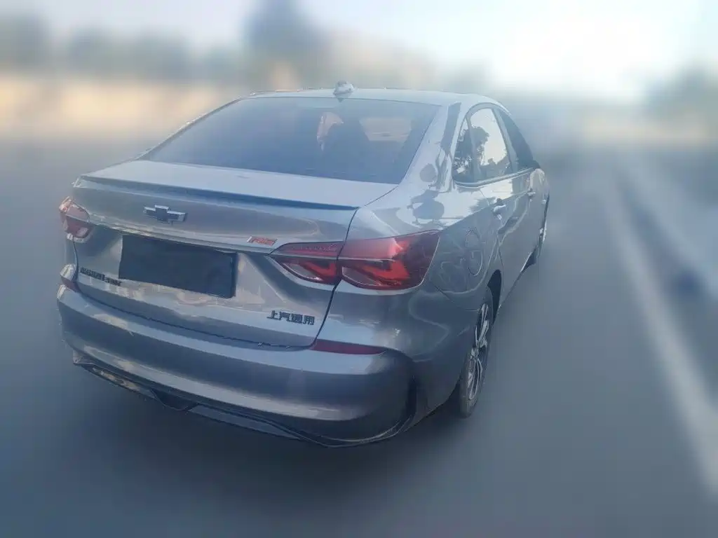 Chevrolet Monza — миниатюра 4