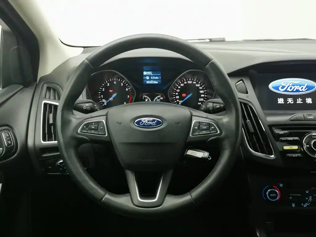 Ford Focus — миниатюра 11