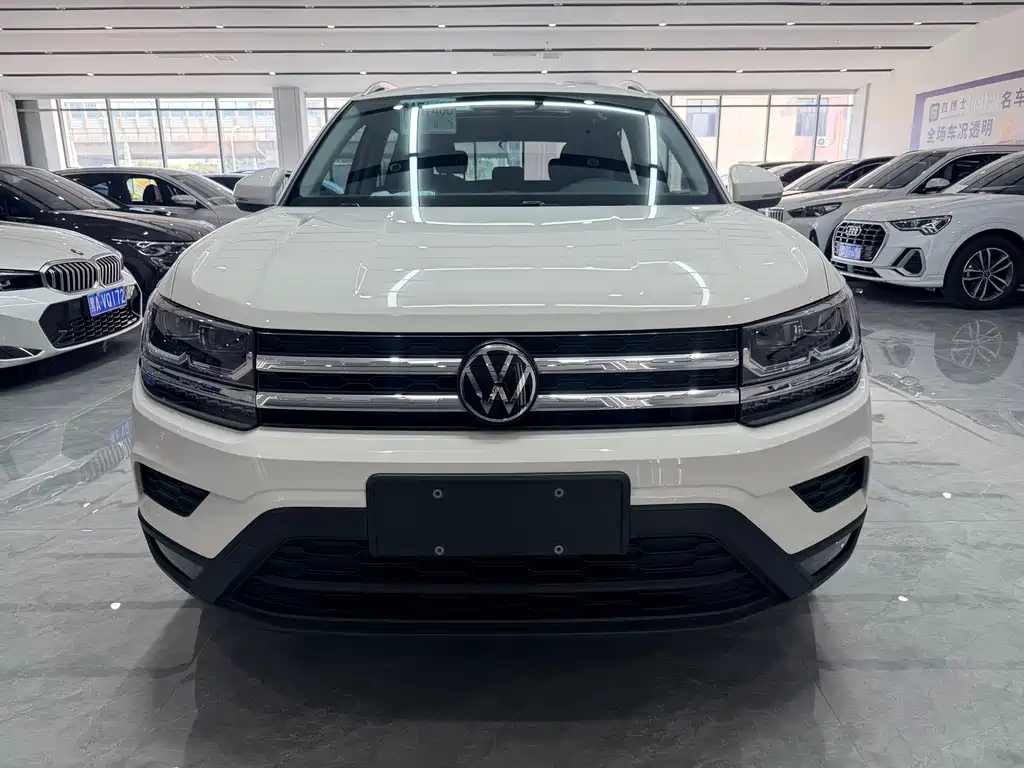 Volkswagen Tharu — миниатюра 2