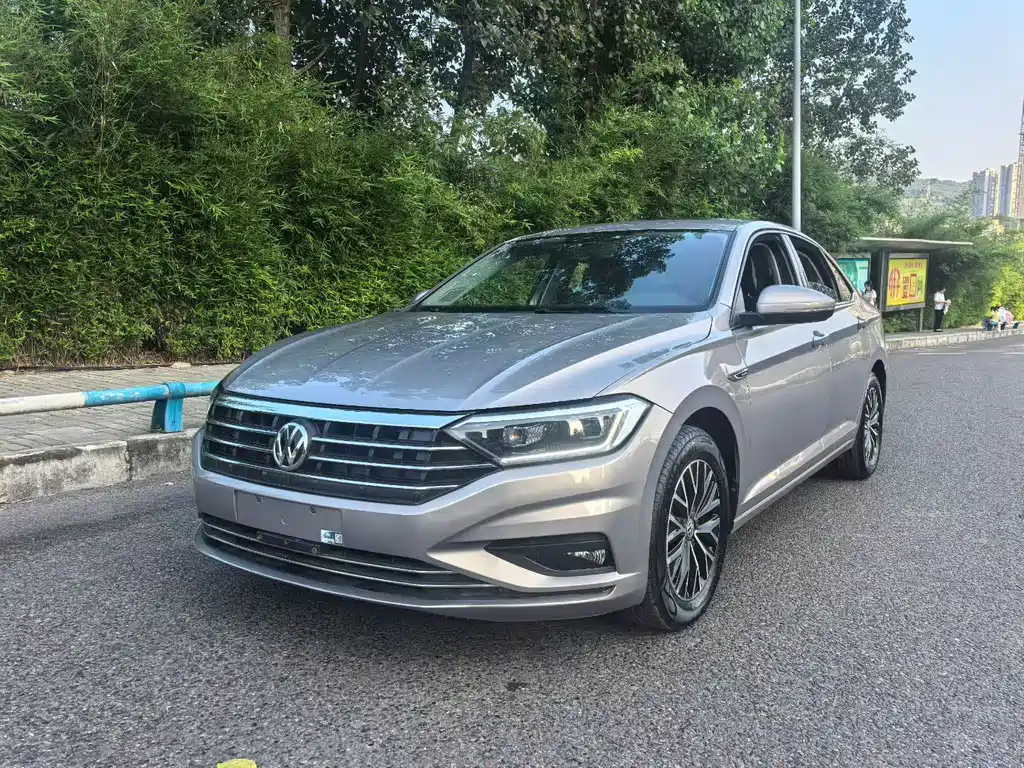 Купить Volkswagen Sagitar